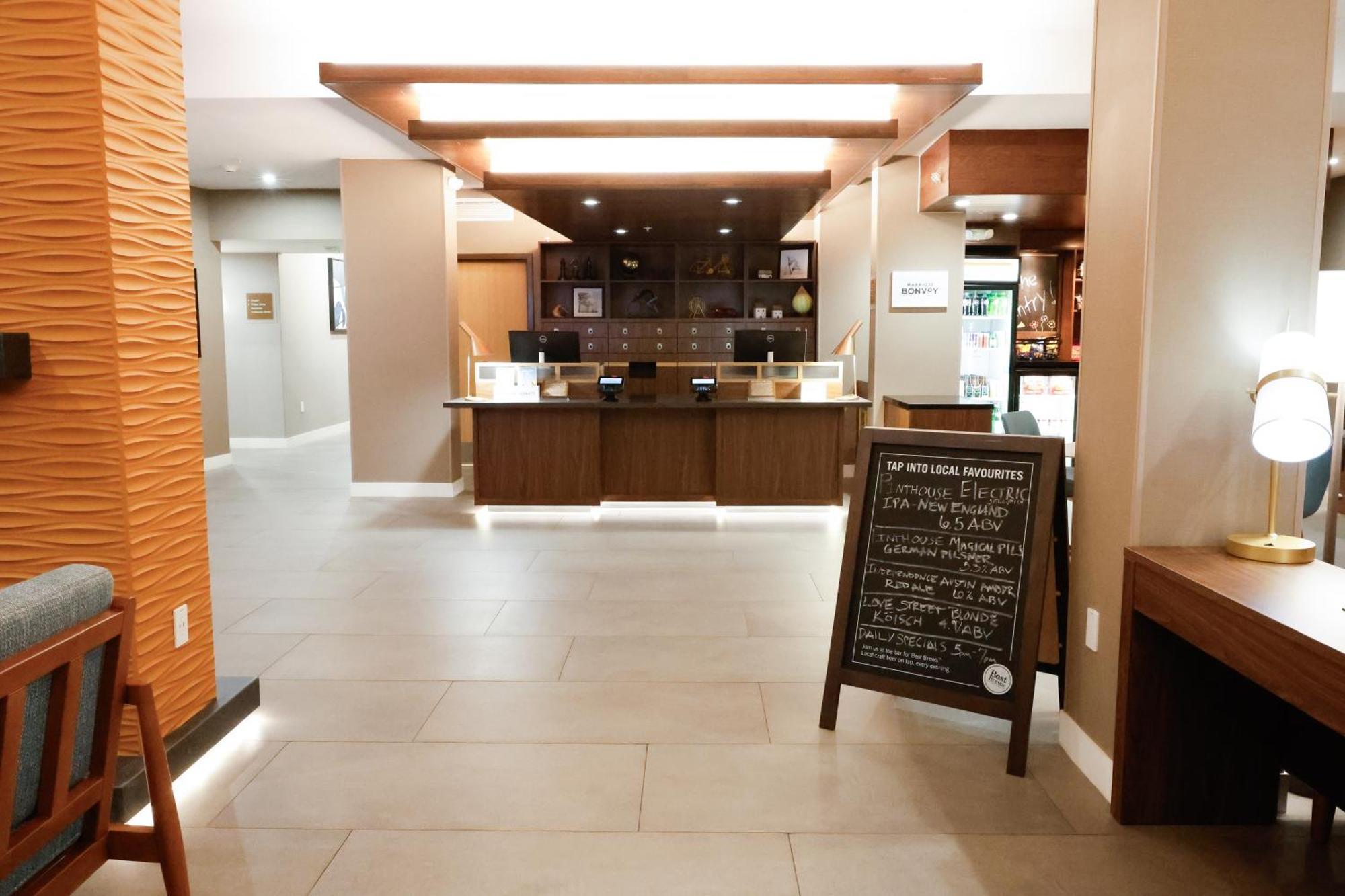 Four Points By Sheraton Austin Airport Exterior photo