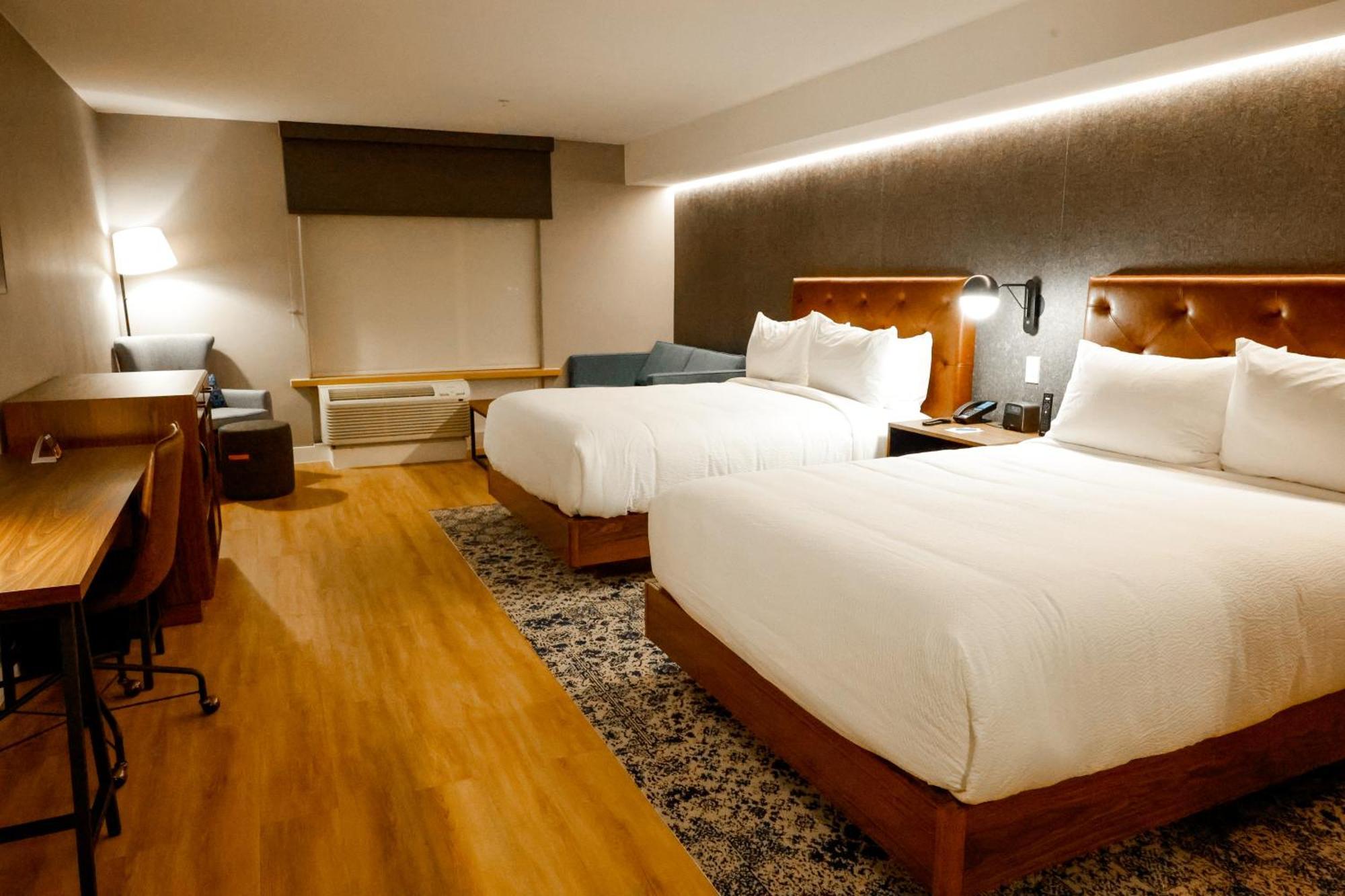 Four Points By Sheraton Austin Airport Exterior photo